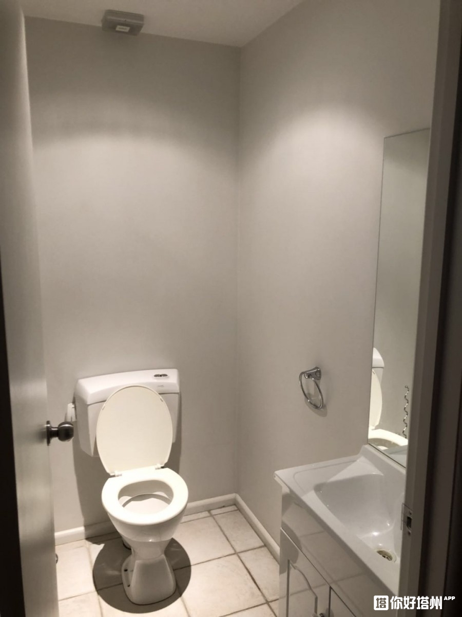 独立厕所